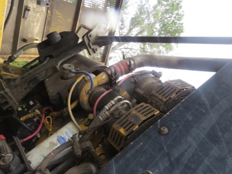 2015-caterpillar-c9-acert-image-13