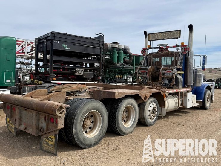 2009-peterbilt-388-image-4