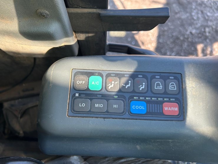 2018-bobcat-e63-image-27