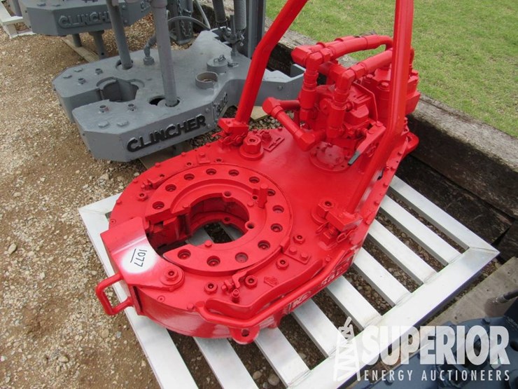massey-ferguson-8-image-1