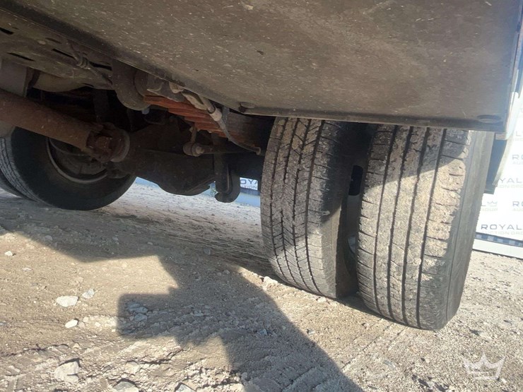 2014-ford-f350-image-21