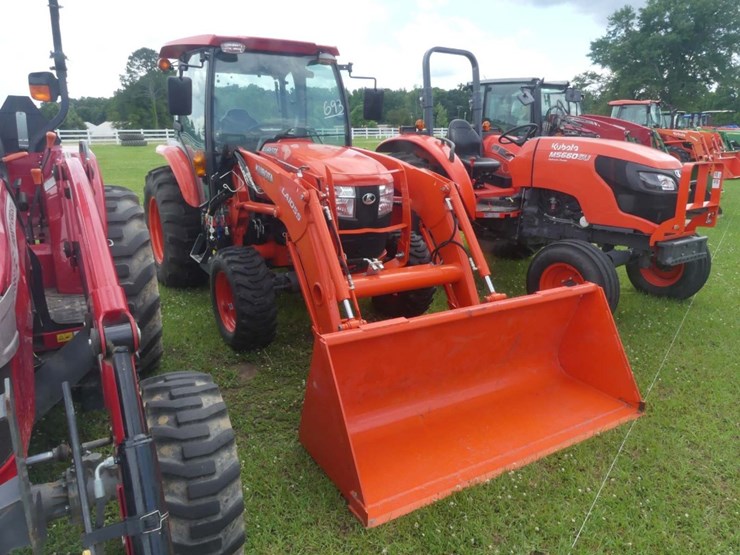 2023-kubota-l6060-image-2