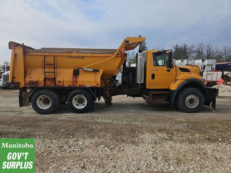 2009-international-workstar-7600-image-10
