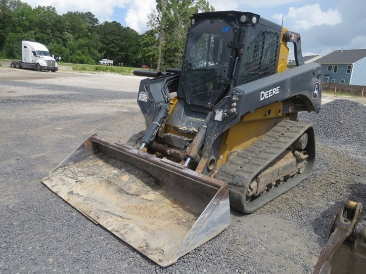 2020-deere-333g-image-1