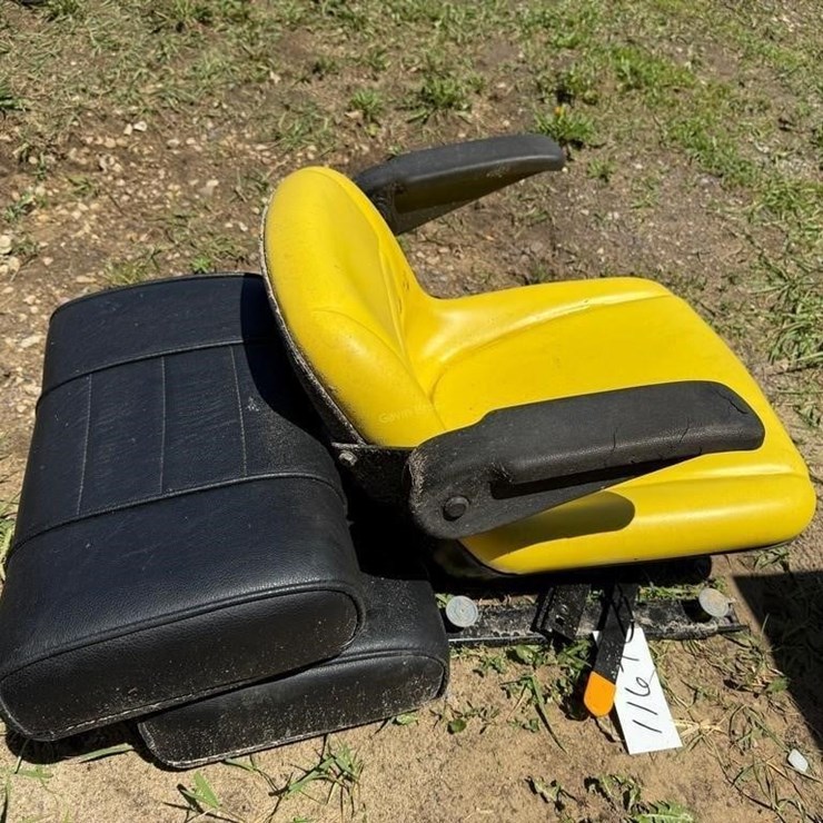 JOHN DEERE LA