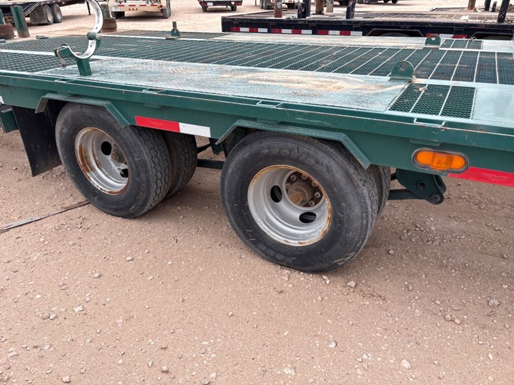 2019-top-hat-trailers-28’-x-102”-t/a-gooseneck-wireline-tool-trailer-image-3