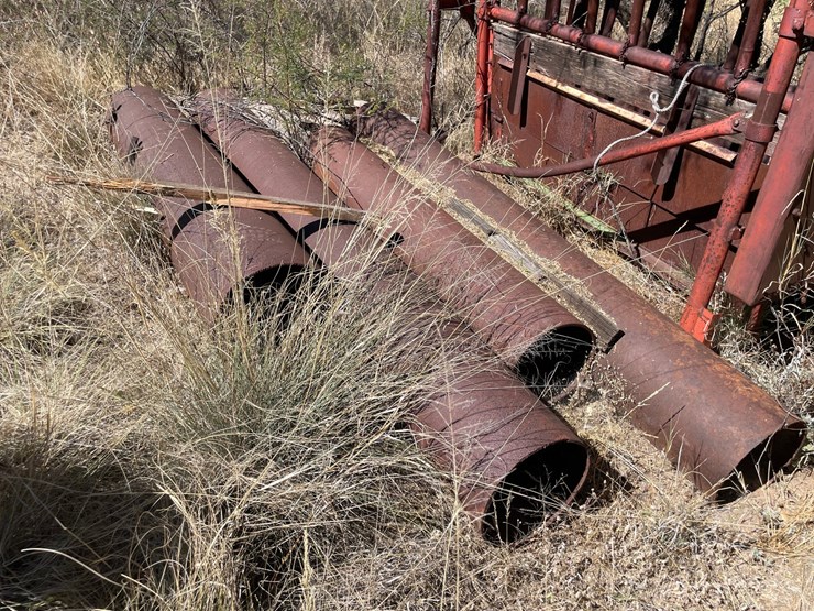#1032-•-teco-squeeze-chute-and-(4)-pieces-of-pipe-image-3