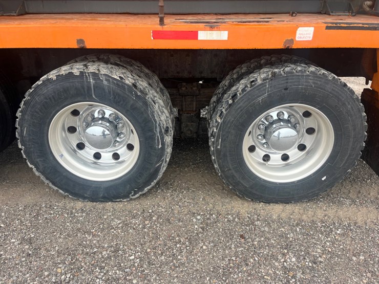 2015-kenworth-t800-image-16
