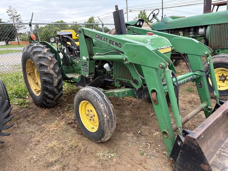 john-deere-2040-image-7