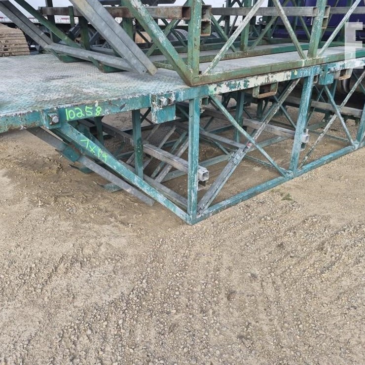 HYDRO MOBILE LIFT PLATFORM