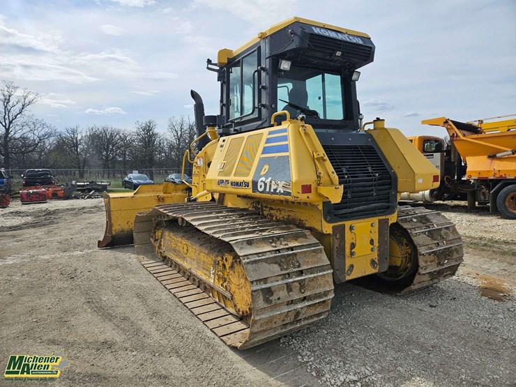 2017-komatsu-d61px-24-image-4