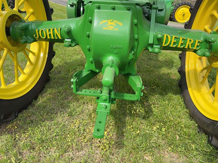 john-deere-b-image-40