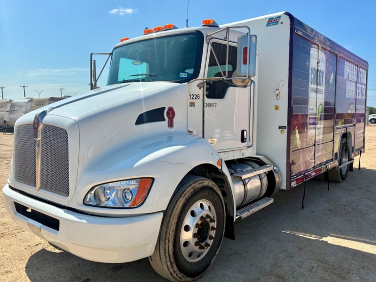 2020-kenworth-t270-image-1
