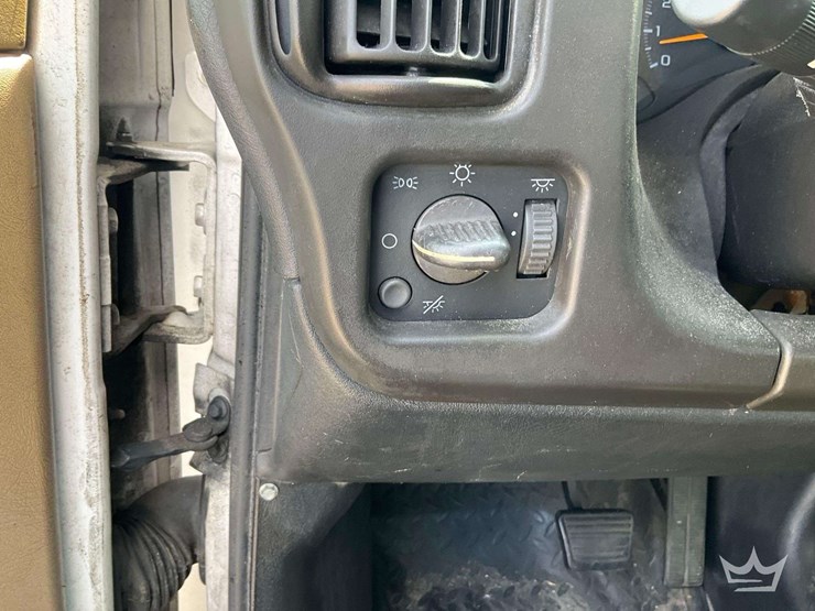 2005-gmc-c4500-versalift-tel29n-02-29ft.-insulated-bucket-truck-image-16