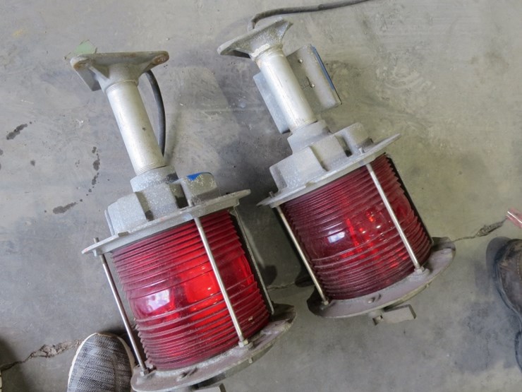 b&b-engineering-corp-lights-x-2-image-1