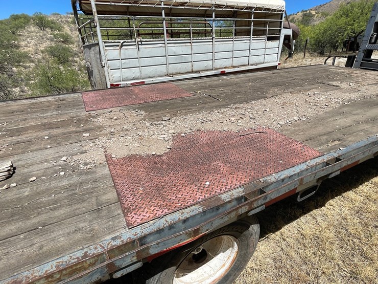 #952-•-2004-hillsboro-gooseneck-trailer-(has-az-title)-image-10