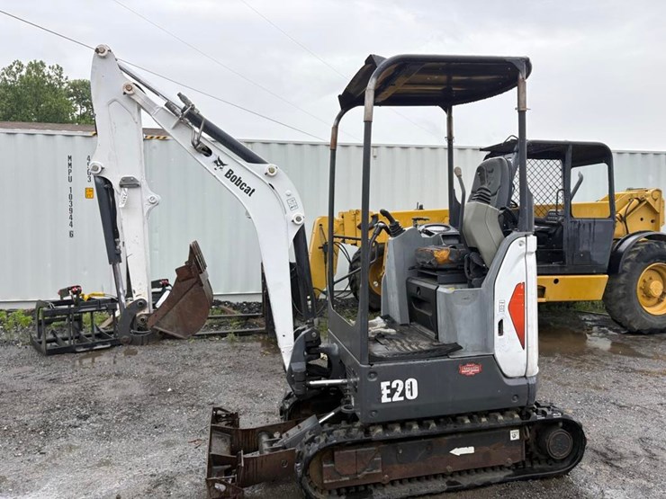 bobcat-e20-image-2