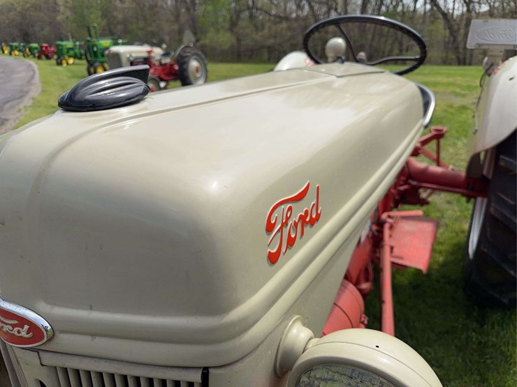ford-8n-image-10