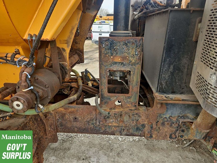 2009-international-workstar-7600-image-43