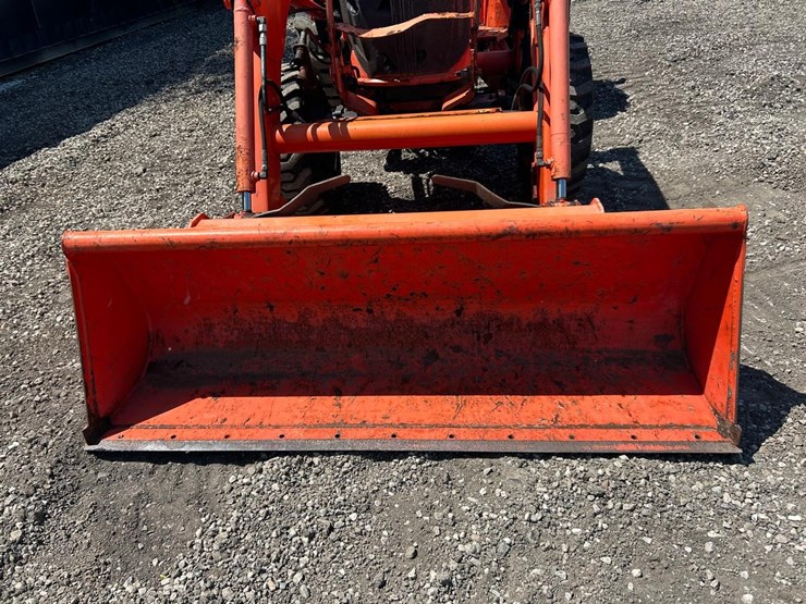 kubota-l4701-image-9