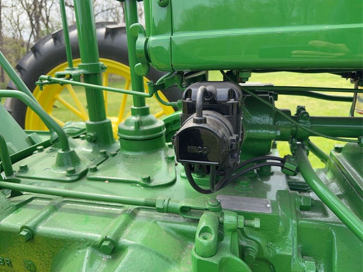 john-deere-b-image-35
