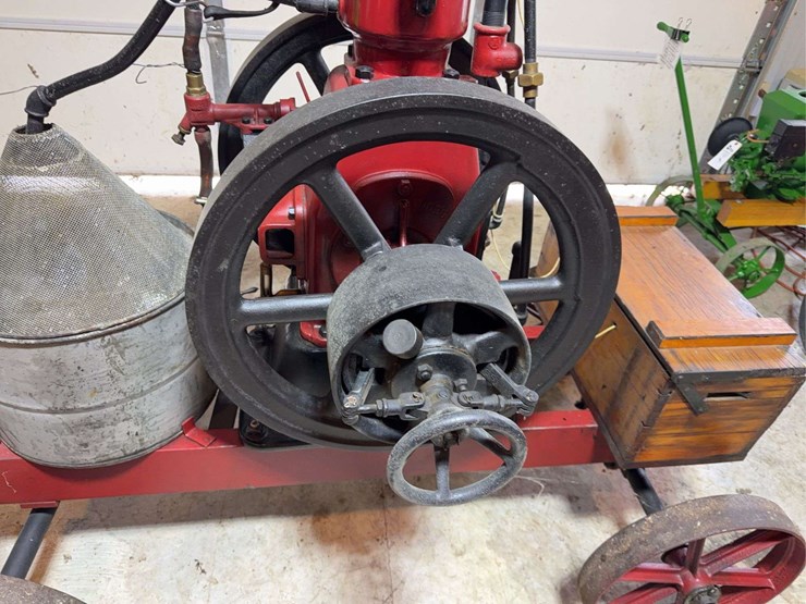 international-harvester-famous-2hp-image-10