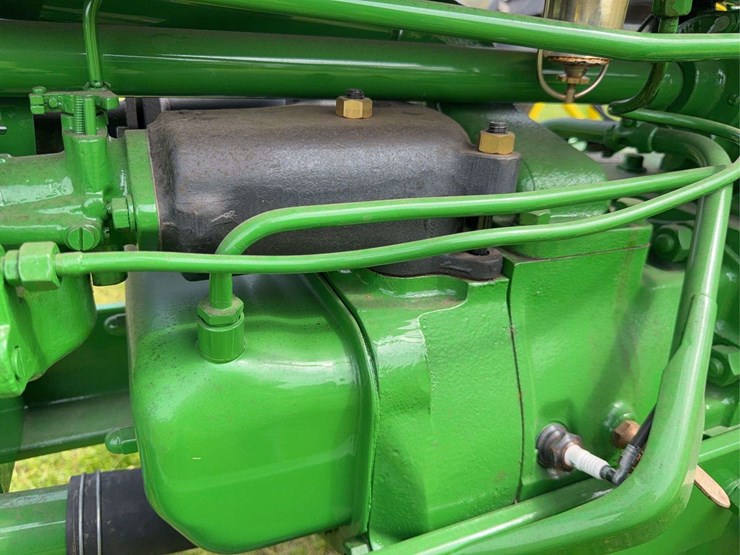 john-deere-b-image-25