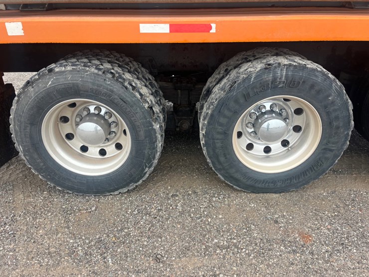 2015-kenworth-t800-image-15