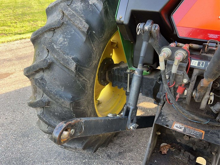 john-deere-5210-image-29