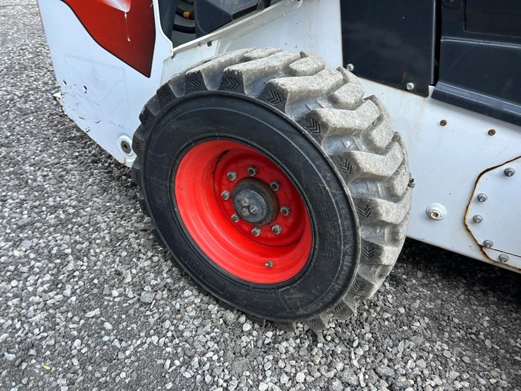 2020-bobcat-s76-image-13