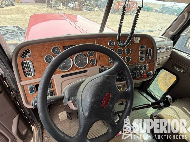 2008-peterbilt-389-image-6
