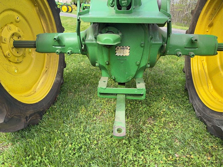 john-deere-h-image-38