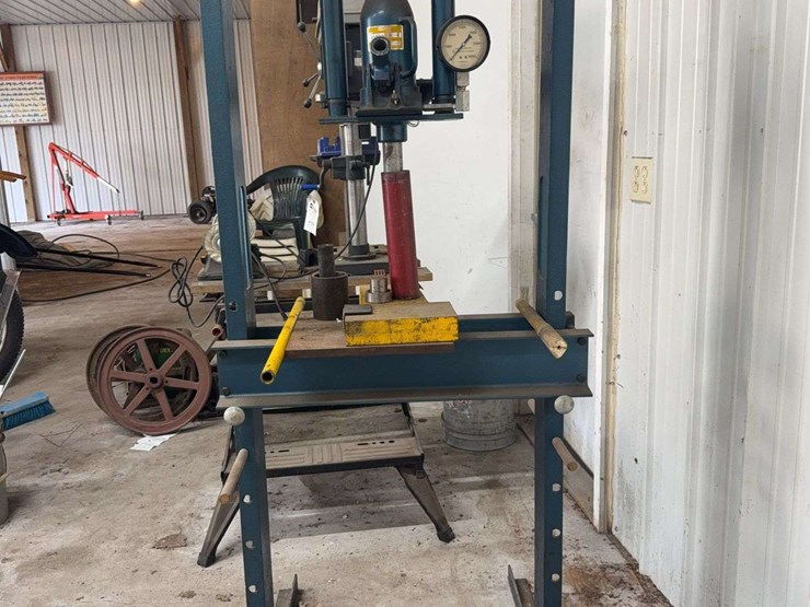 walker-93230-&-93616-15-ton-hydraulic-shop-press-image-3