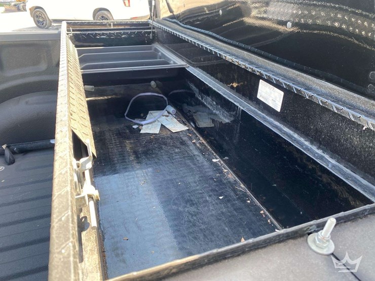 2022-ford-f150-image-16