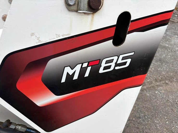 2018-bobcat-mt85-image-16