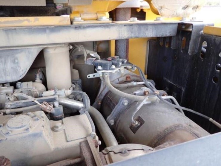 2022-deere-75g-image-63