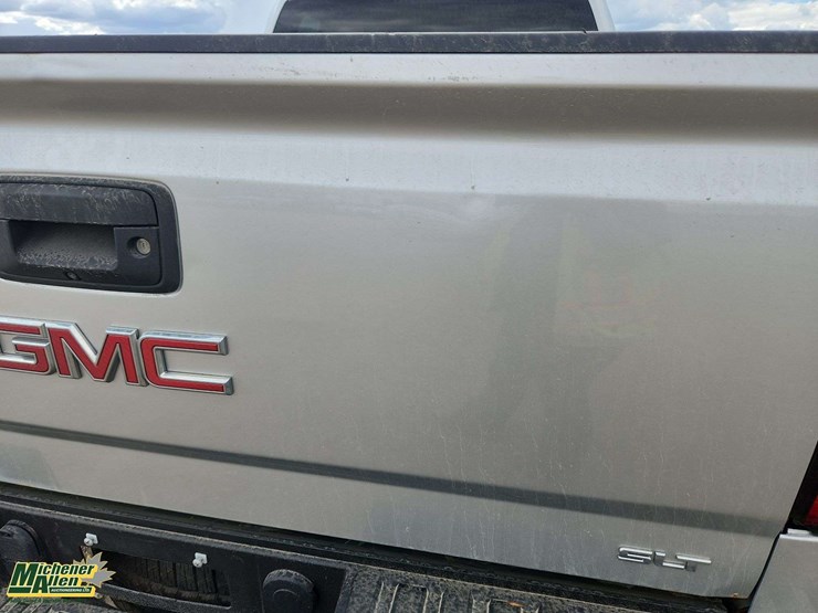 2016-gmc-sierra-1500-image-40