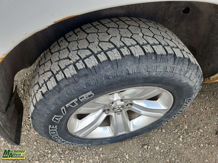 2013-dodge-1500-image-33