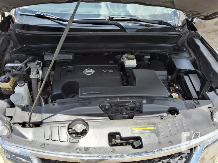 2013-nissan-pathfinder-sl-image-24
