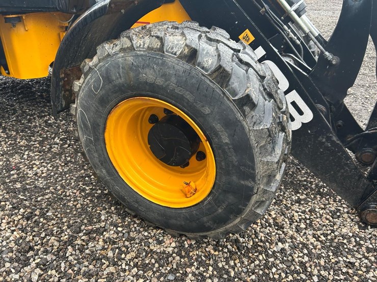 jcb-407-image-11