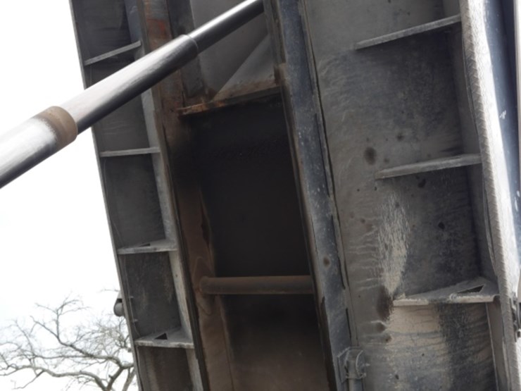 2019-mack-gu713-image-23