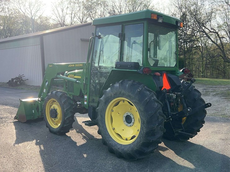 john-deere-5210-image-5
