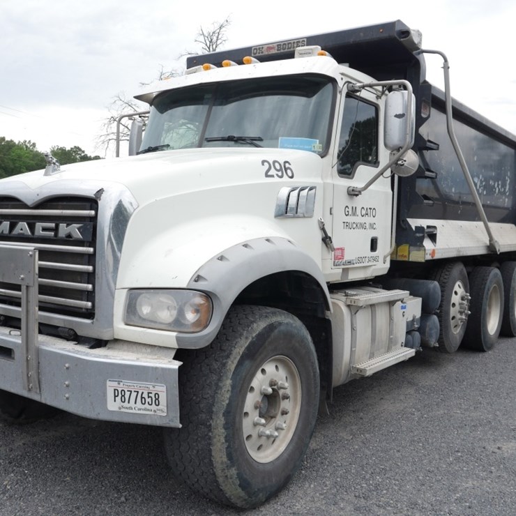 2019 Mack GU713