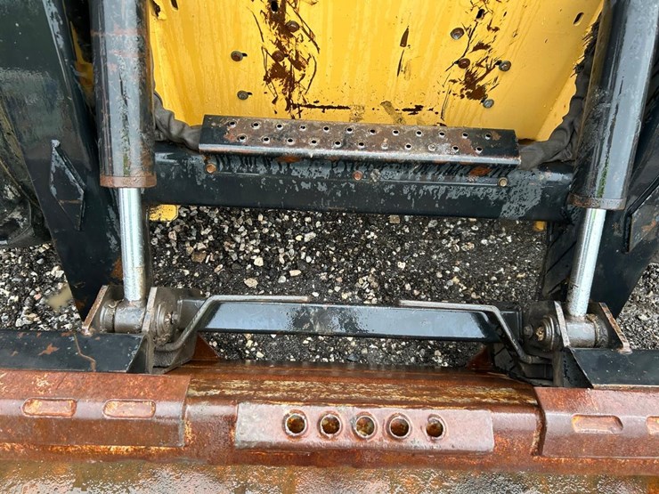 new-holland-lx985-image-10