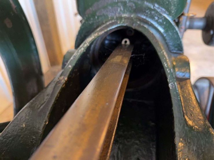 wisconsin-4-hp-side-shaft-engine-image-18