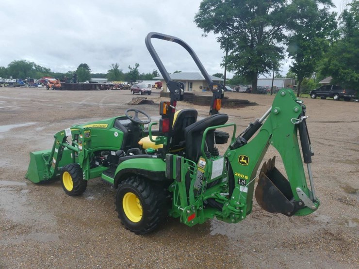 john-deere-1025r-image-4
