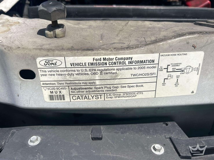 2005-ford-cargo-image-10