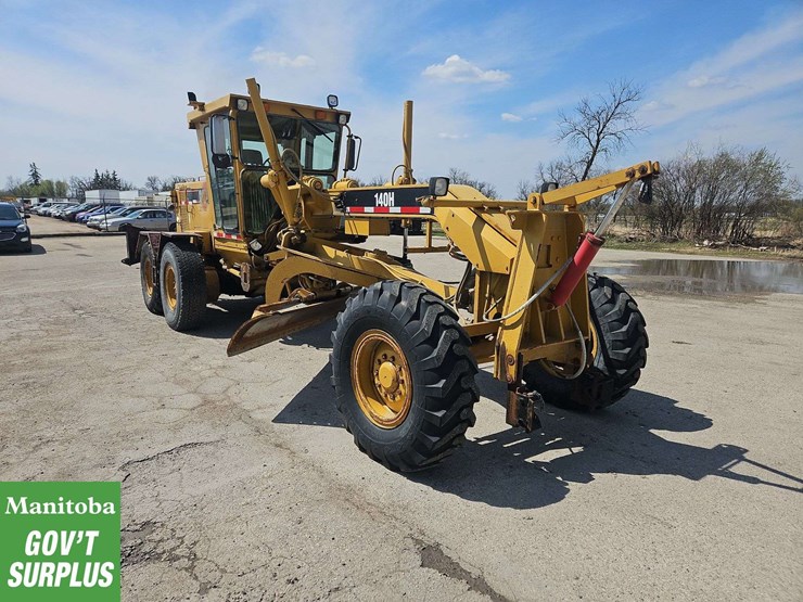 caterpillar-140h-image-2