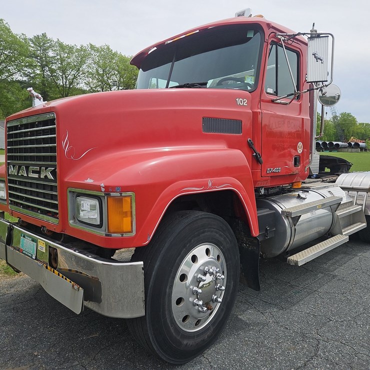 2000 MACK CH613