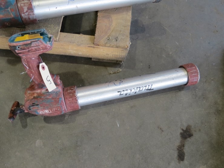 makita-xgc01-barrel-style-caulk/adhesive-gun-image-1